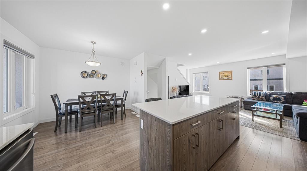 












1580 Ravelstone Avenue W

,
Winnipeg,




Manitoba
R3W1P8

