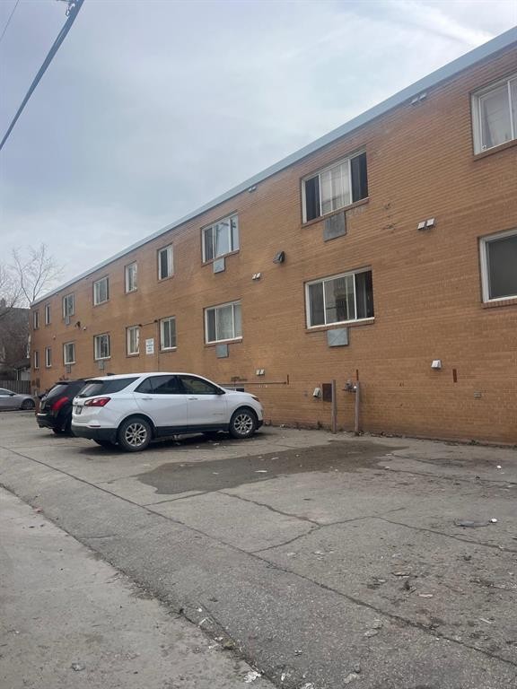 












457 Young Street

,
Winnipeg,




Manitoba
R3B2S7

