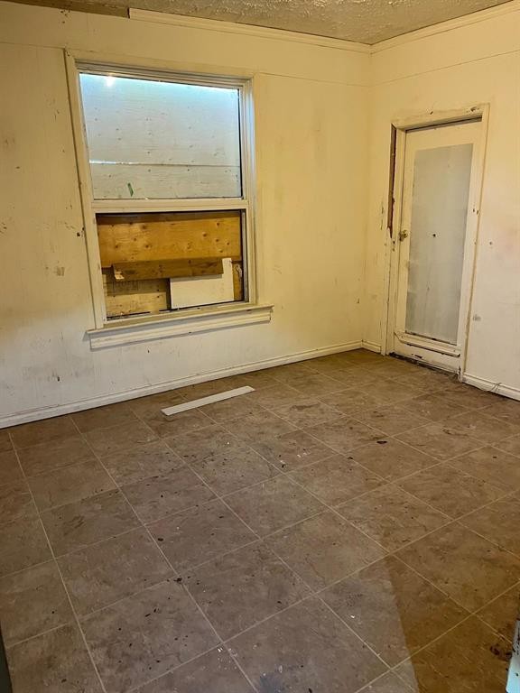 












637 Bannatyne Avenue

,
Winnipeg,




Manitoba
R3A0H3

