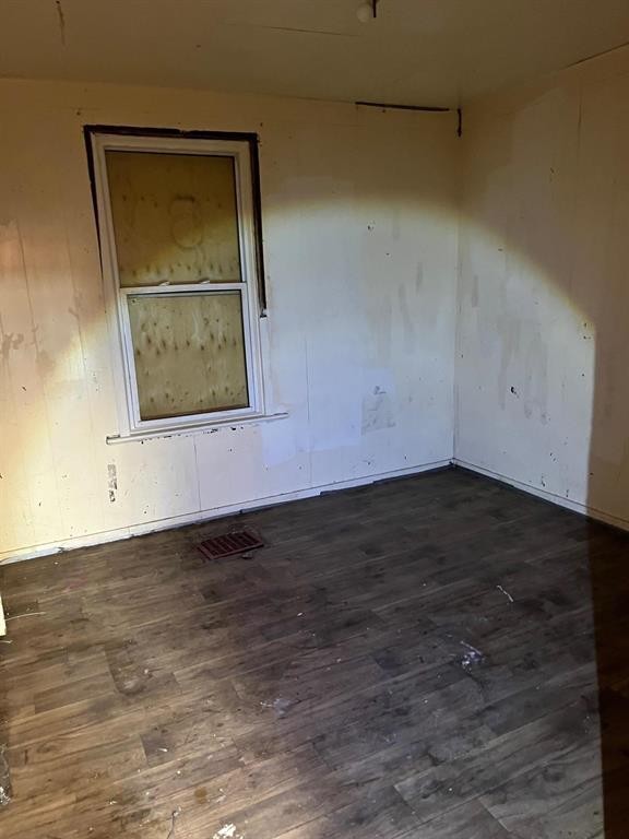 












637 Bannatyne Avenue

,
Winnipeg,




Manitoba
R3A0H3

