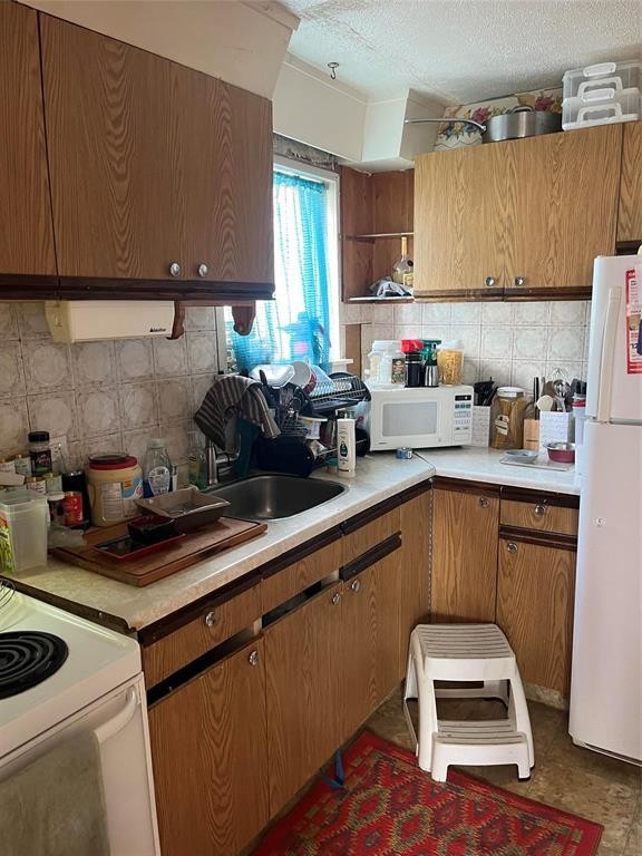 












158 Battery Street

,
Winnipeg,




Manitoba
R2X0E9

