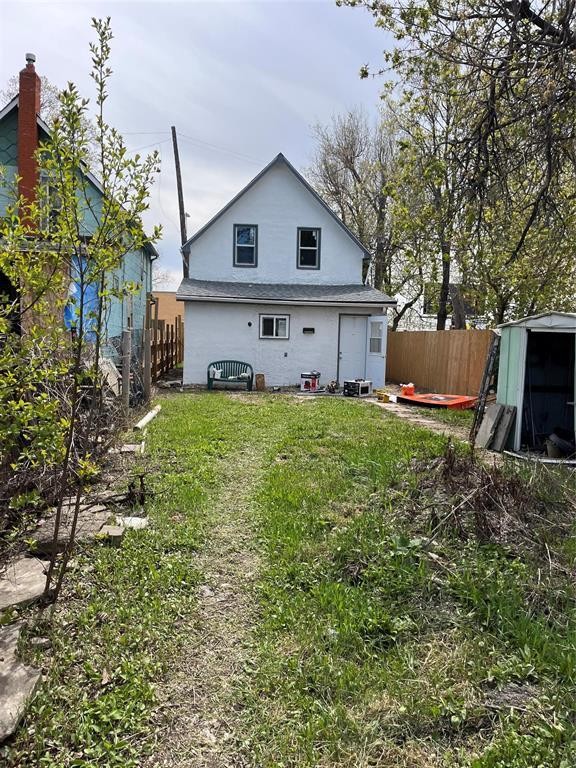 












787 Dufferin Avenue

,
Winnipeg,




Manitoba
R2W1Y4

