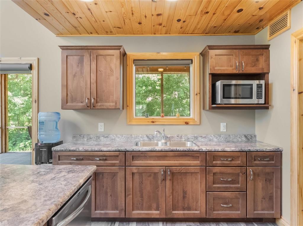 












2 Lot, Block 6, Golden Acres Place

,
Whiteshell Provincial Pk,




Manitoba
R0E1Y0

