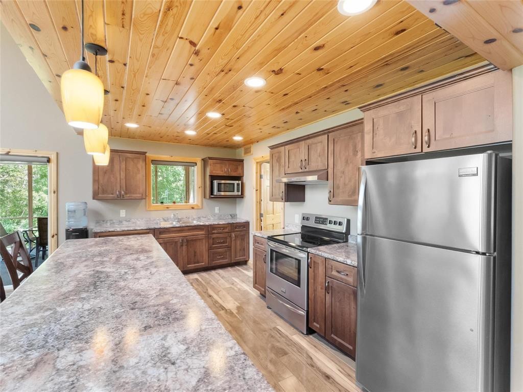 












2 Lot, Block 6, Golden Acres Place

,
Whiteshell Provincial Pk,




Manitoba
R0E1Y0

