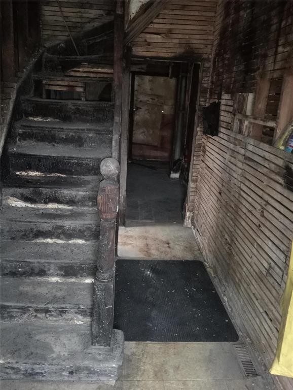 












396 Salter Street

,
Winnipeg,




Manitoba
R2W4L8

