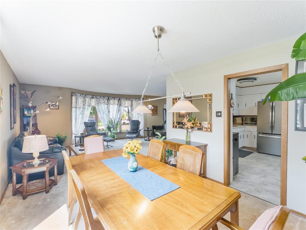 












70 Radcliffe Road

,
Winnipeg,




Manitoba
R3T3X3

