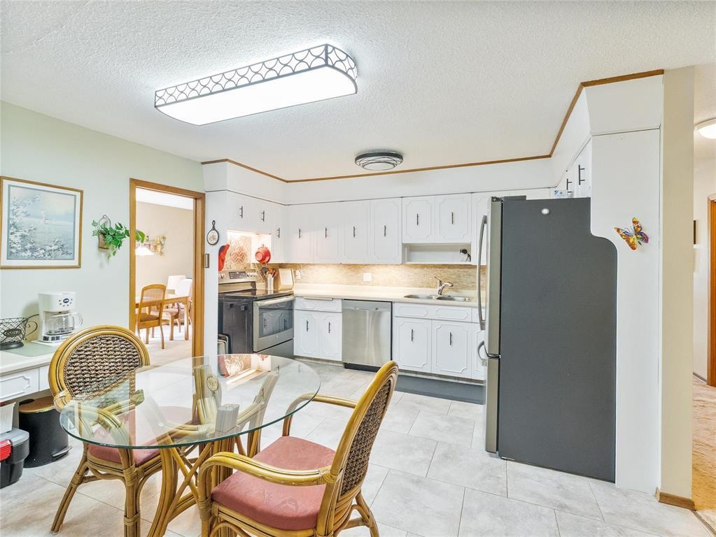 












70 Radcliffe Road

,
Winnipeg,




Manitoba
R3T3X3

