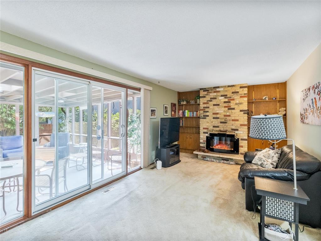 












70 Radcliffe Road

,
Winnipeg,




Manitoba
R3T3X3


