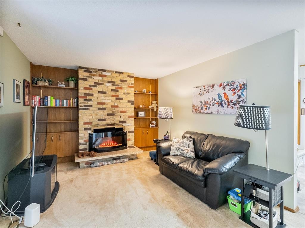 












70 Radcliffe Road

,
Winnipeg,




Manitoba
R3T3X3

