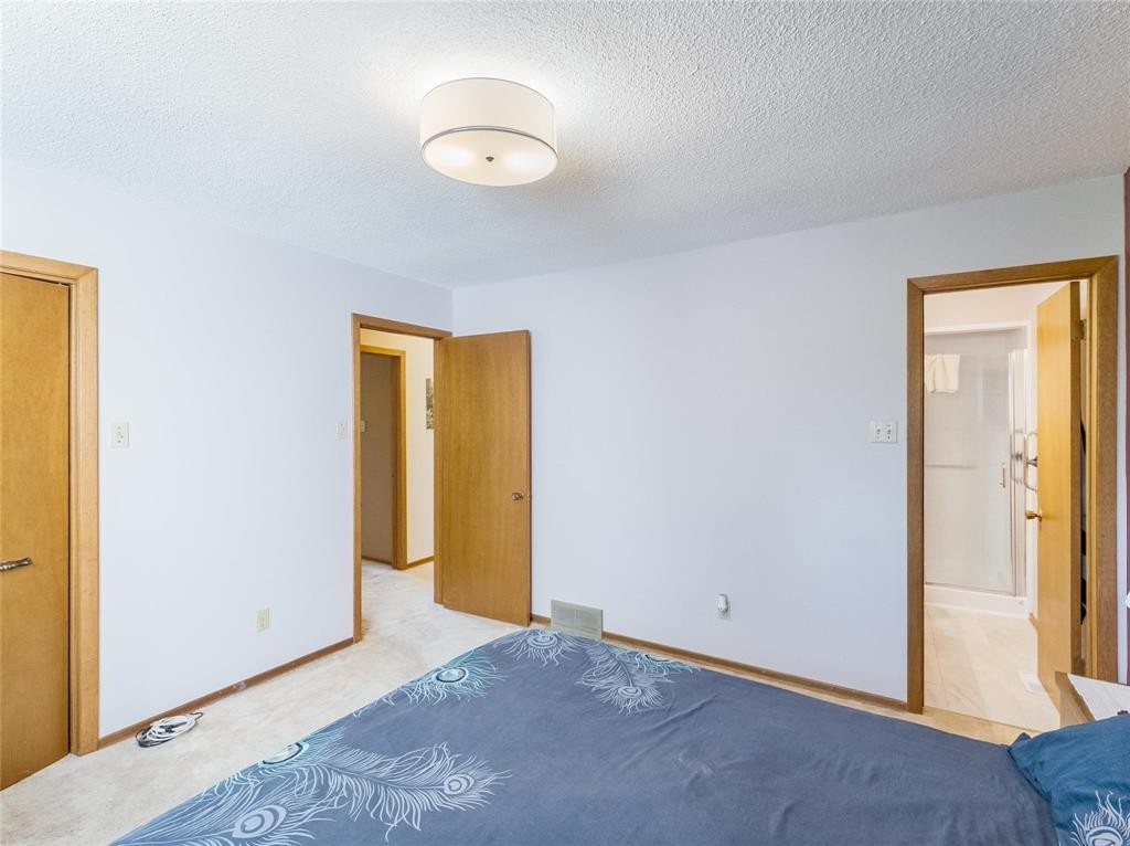 












70 Radcliffe Road

,
Winnipeg,




Manitoba
R3T3X3

