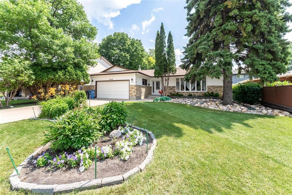 












70 Radcliffe Road

,
Winnipeg,




Manitoba
R3T3X3

