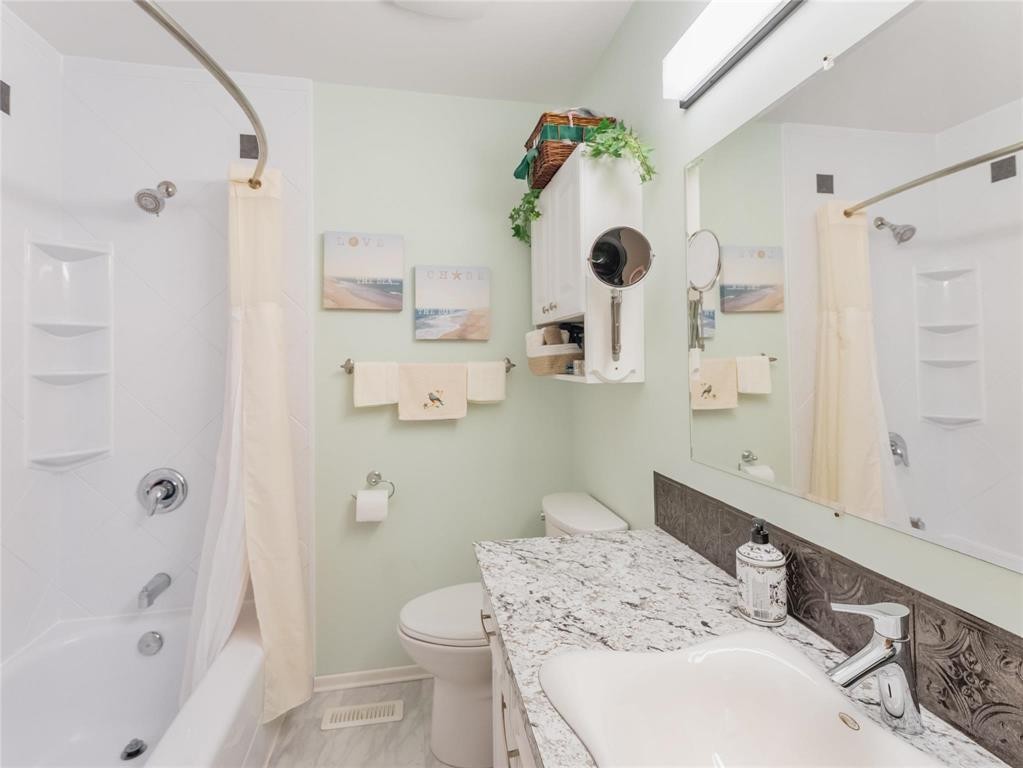 












70 Radcliffe Road

,
Winnipeg,




Manitoba
R3T3X3

