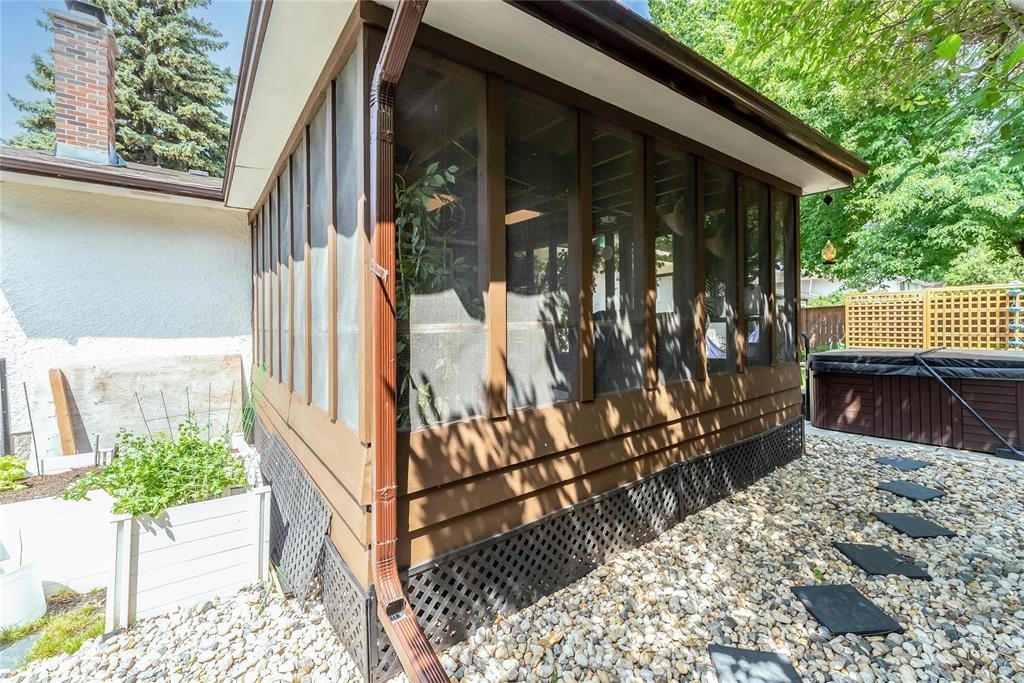 












70 Radcliffe Road

,
Winnipeg,




Manitoba
R3T3X3

