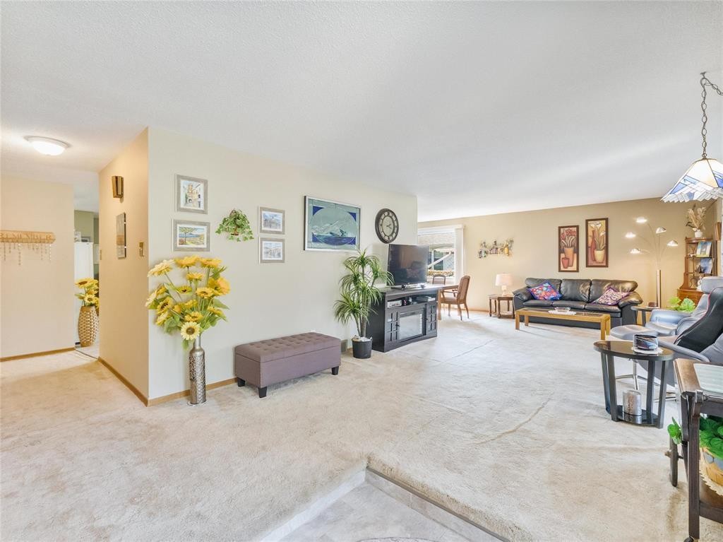 












70 Radcliffe Road

,
Winnipeg,




Manitoba
R3T3X3

