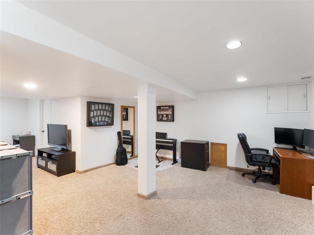 












64 Homewood Drive

,
Winnipeg,




Manitoba
R2M5H7


