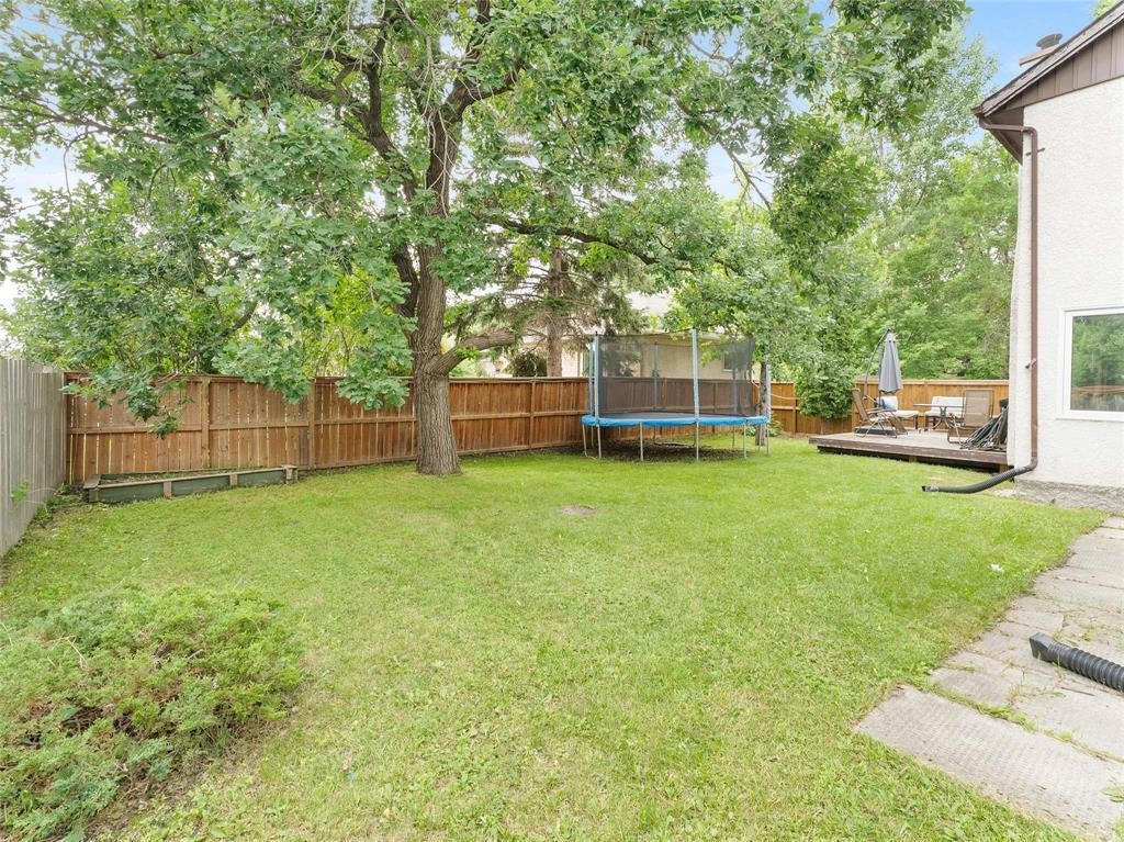 












64 Homewood Drive

,
Winnipeg,




Manitoba
R2M5H7


