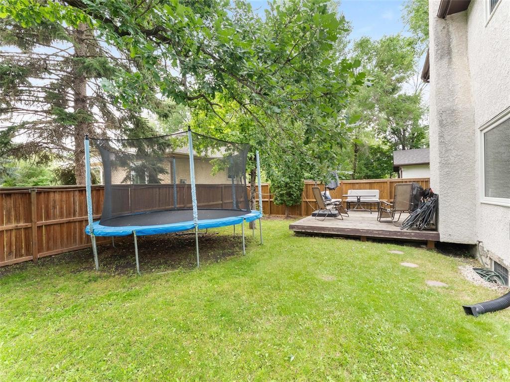 












64 Homewood Drive

,
Winnipeg,




Manitoba
R2M5H7

