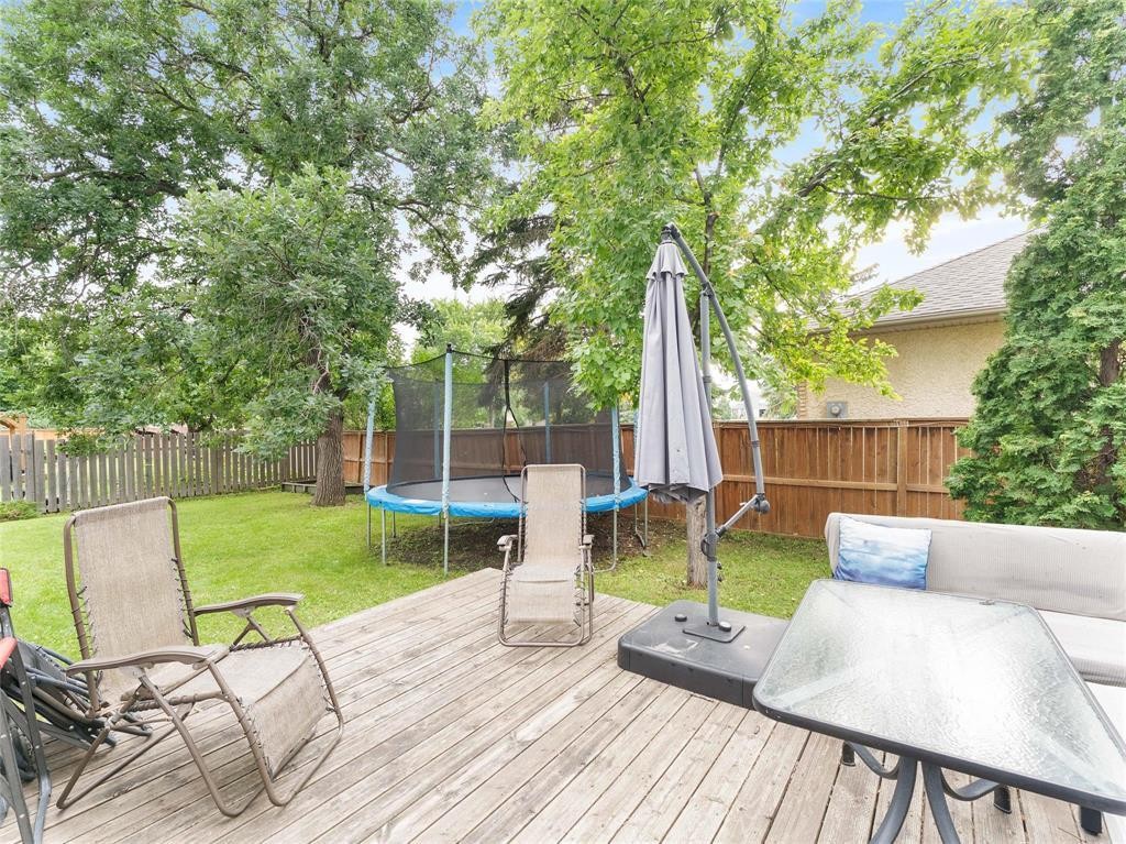 












64 Homewood Drive

,
Winnipeg,




Manitoba
R2M5H7

