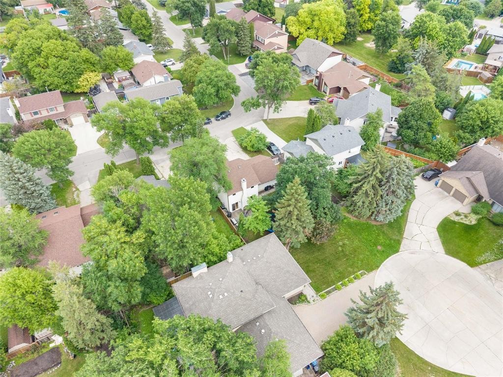 












64 Homewood Drive

,
Winnipeg,




Manitoba
R2M5H7

