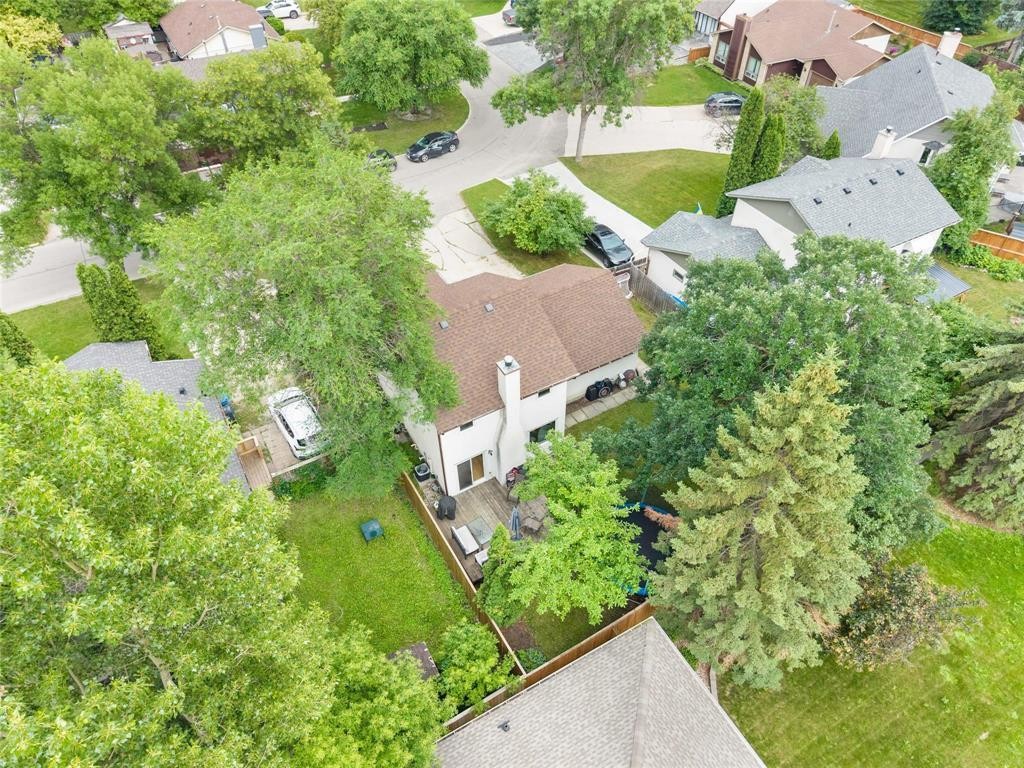 












64 Homewood Drive

,
Winnipeg,




Manitoba
R2M5H7

