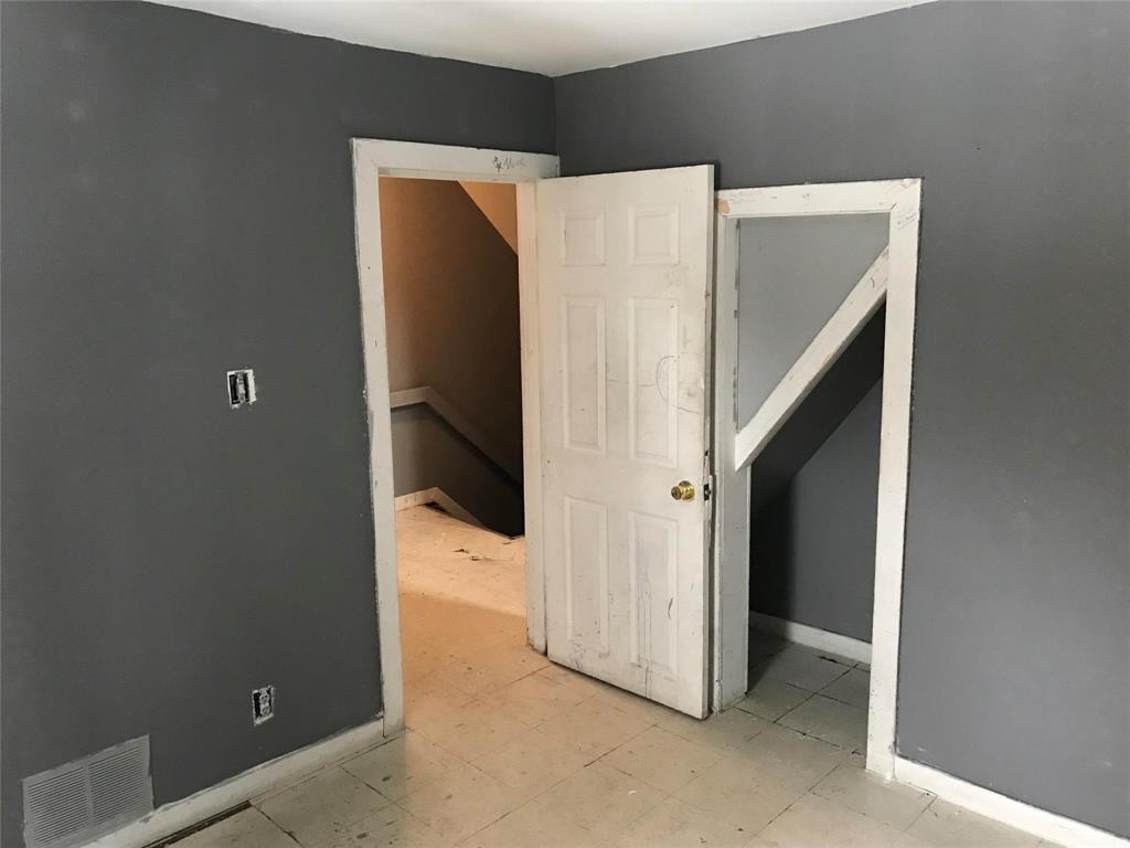 












370 Pritchard Avenue

,
Winnipeg,




Manitoba
R2W2J6

