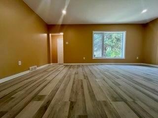 












10 St Louis Road

,
Winnipeg,




Manitoba
R2M3J5

