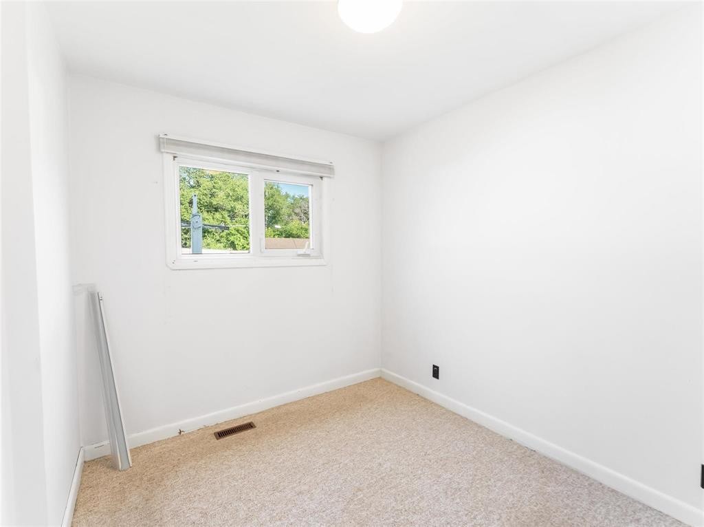 












764 Brazier Street

,
Winnipeg,




Manitoba
R2K2N6


