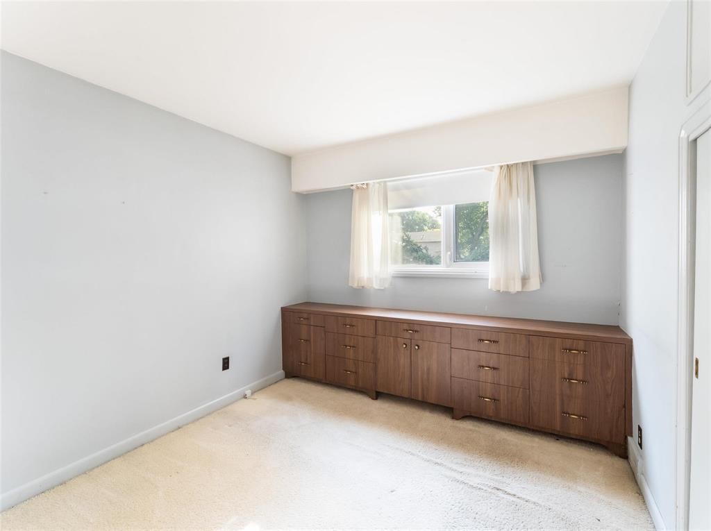 












764 Brazier Street

,
Winnipeg,




Manitoba
R2K2N6

