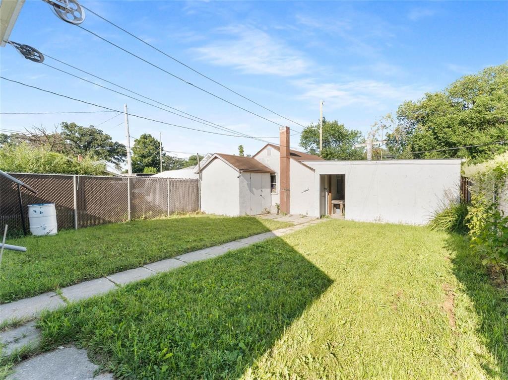 












764 Brazier Street

,
Winnipeg,




Manitoba
R2K2N6

