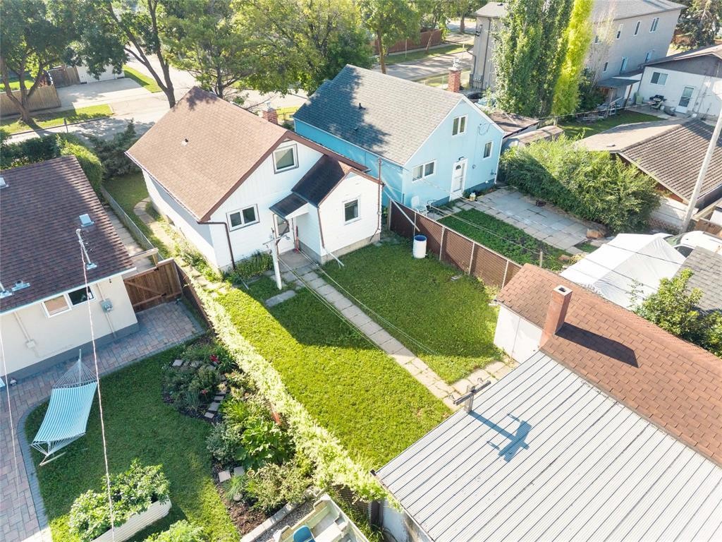 












764 Brazier Street

,
Winnipeg,




Manitoba
R2K2N6


