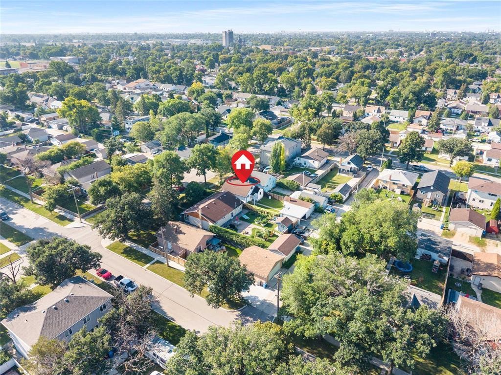 












764 Brazier Street

,
Winnipeg,




Manitoba
R2K2N6

