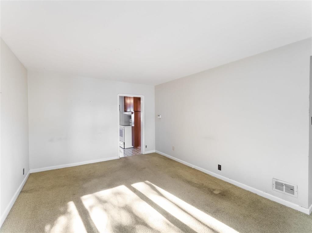 












764 Brazier Street

,
Winnipeg,




Manitoba
R2K2N6

