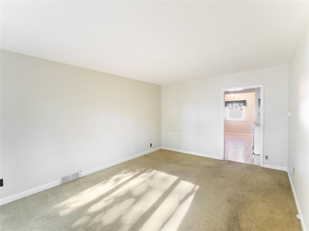 












764 Brazier Street

,
Winnipeg,




Manitoba
R2K2N6

