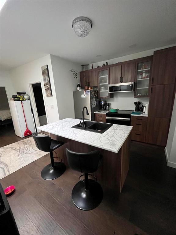 












468 Cathedral Avenue

,
Winnipeg,




Manitoba
R2W0Y1

