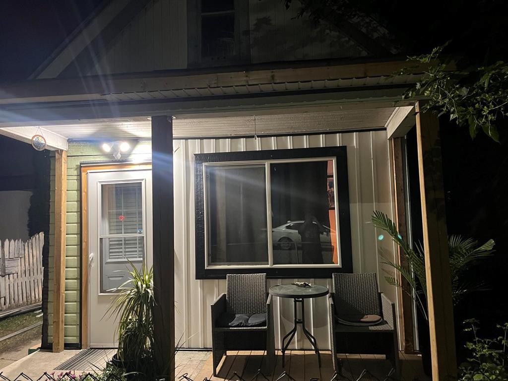 












468 Cathedral Avenue

,
Winnipeg,




Manitoba
R2W0Y1

