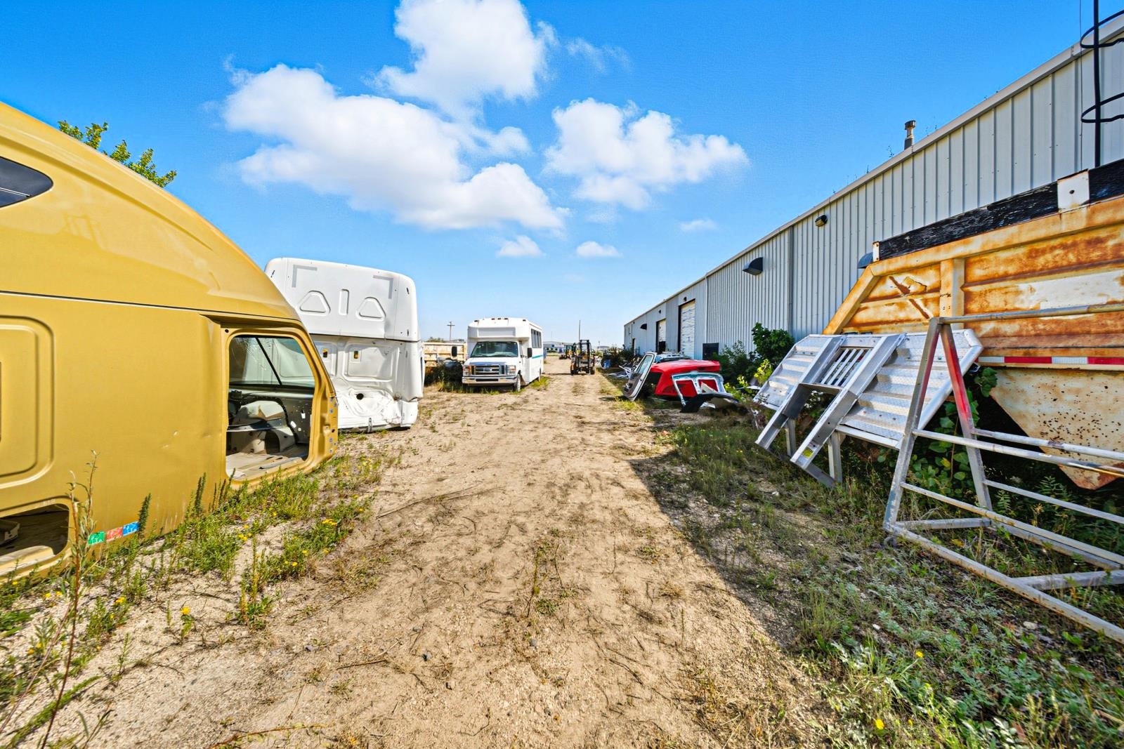 












1952 Brookside Blvd

,
Stony Mountain,




Manitoba
R3C2G1

