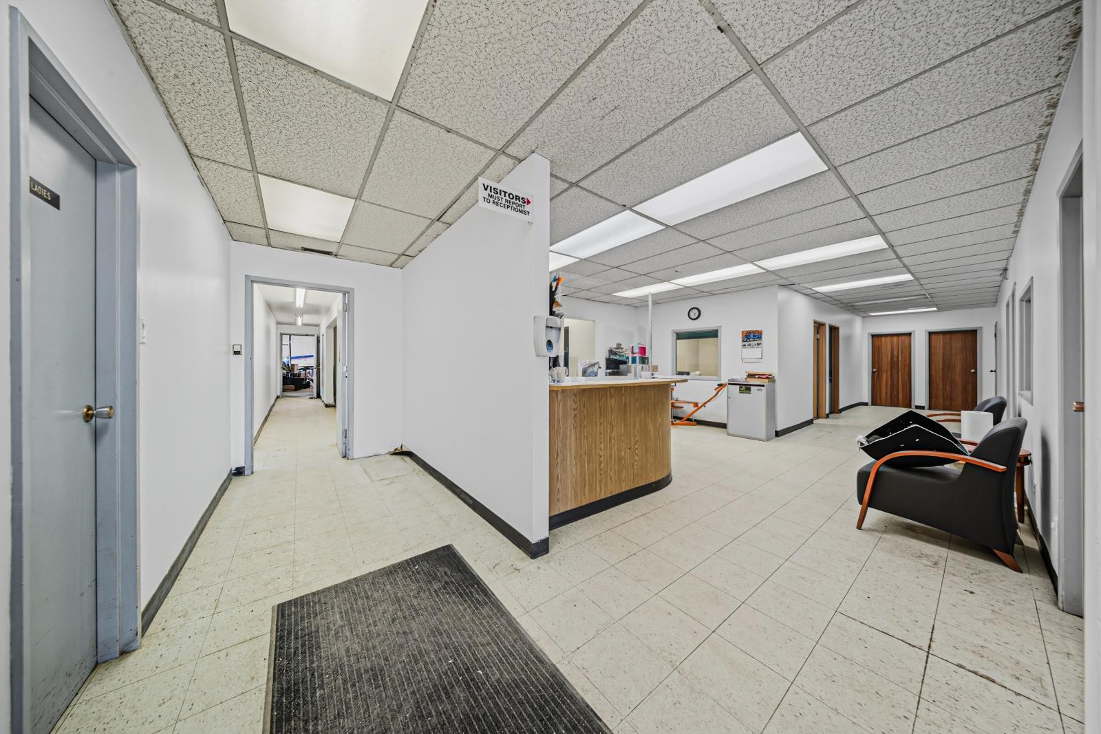 












1952 Brookside Blvd

,
Stony Mountain,




Manitoba
R3C2G1

