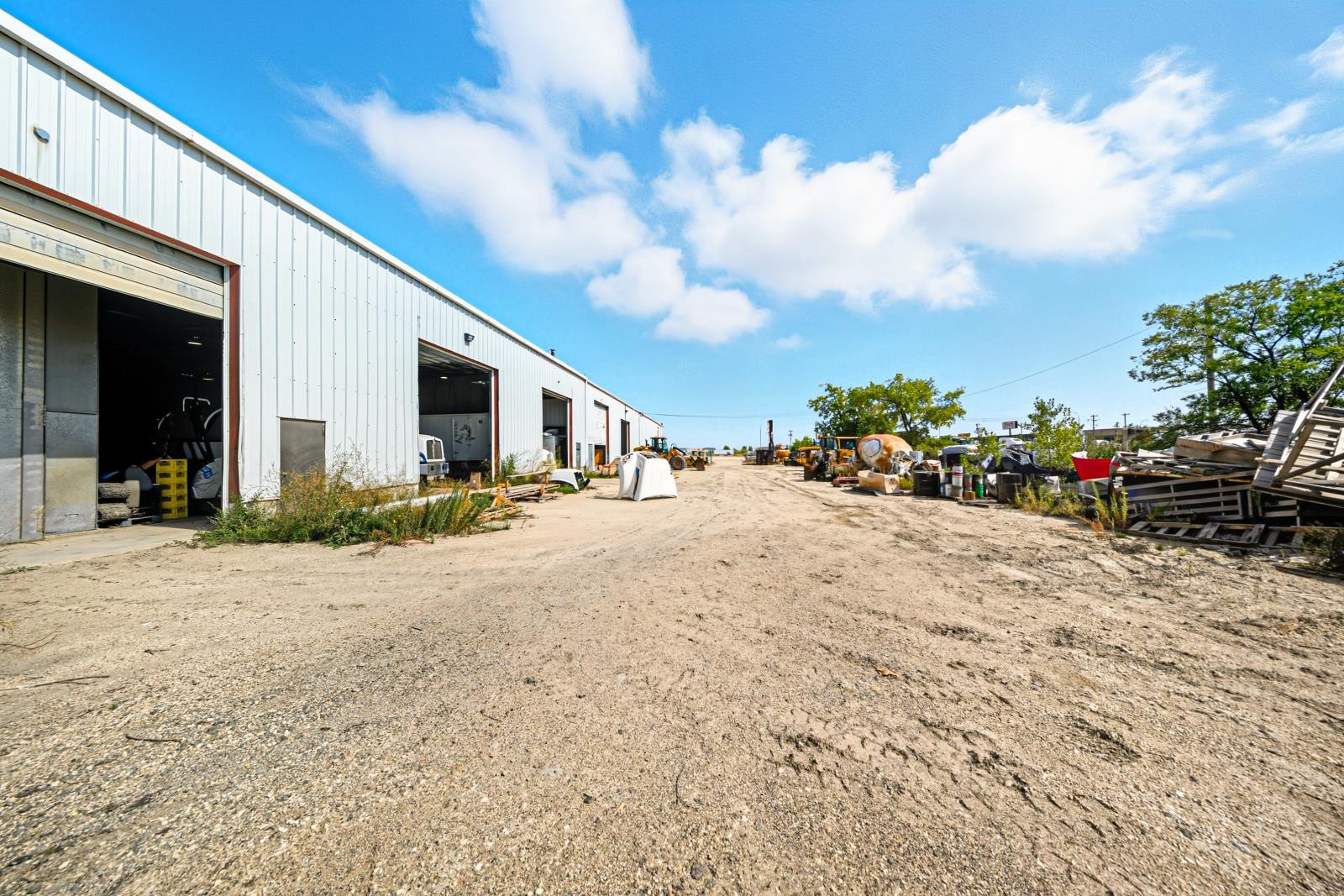 












1952 Brookside Blvd

,
Stony Mountain,




Manitoba
R3C2G1

