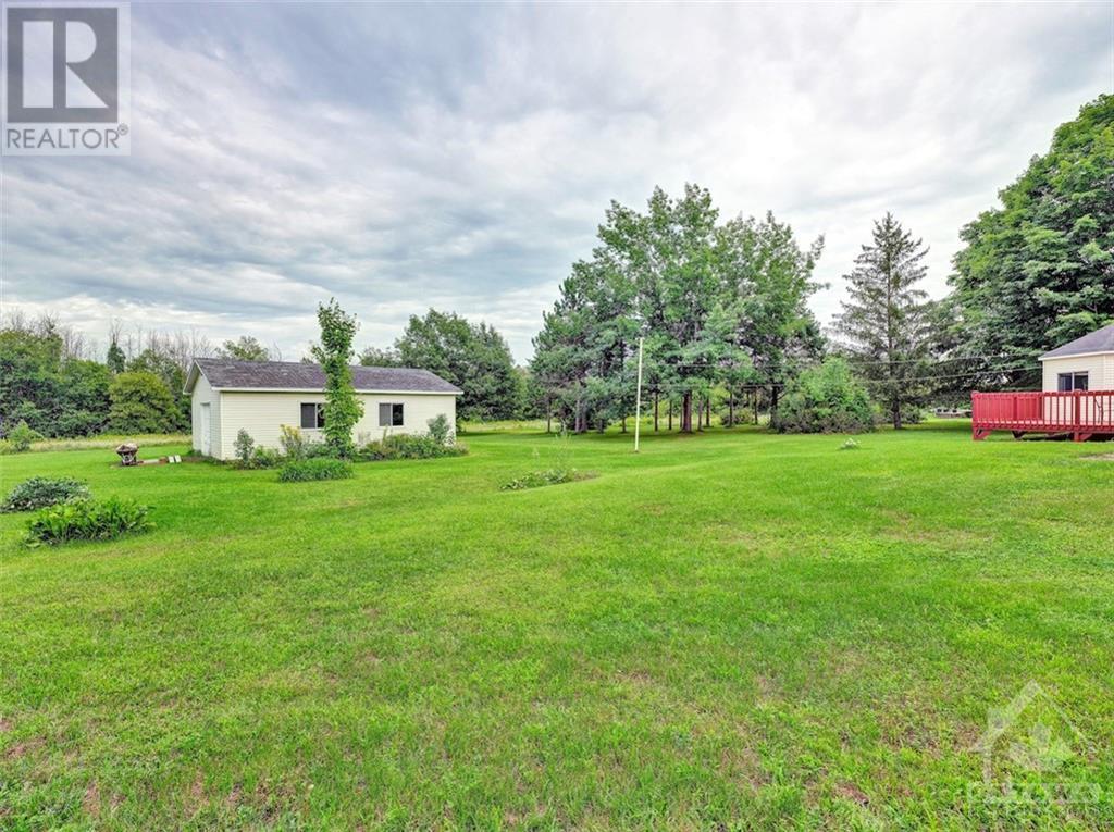 












2733 STAGECOACH ROAD

,
Osgoode,




Ontario
K0A2P0

