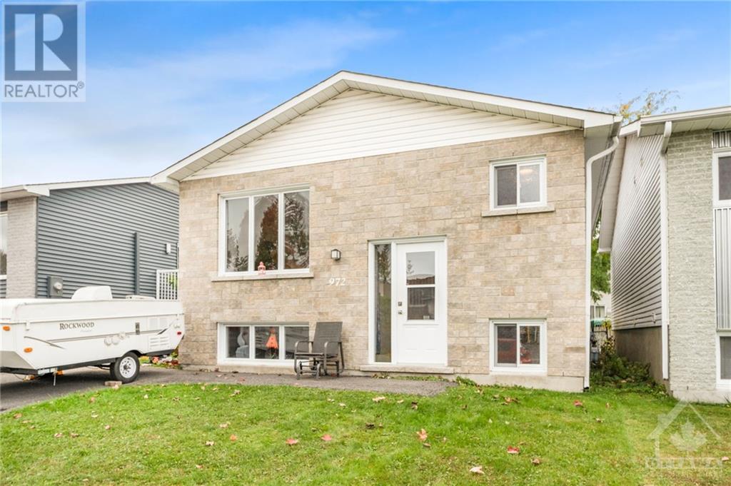 












972 MORRIS STREET

,
Rockland,




Ontario
K4K1N1

