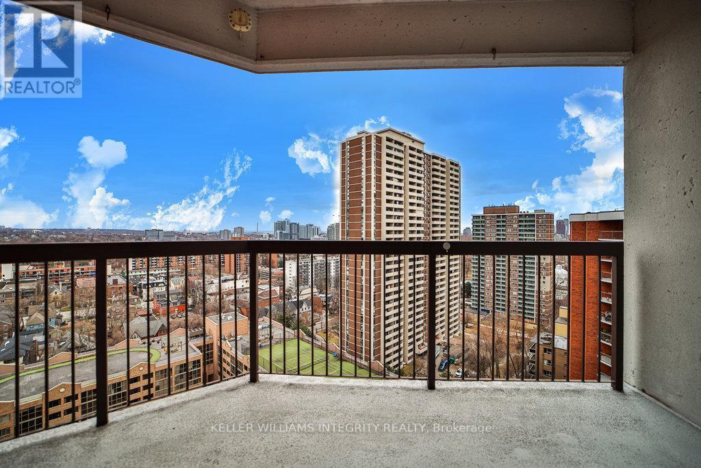 












2020 - 77 MAITLAND PLACE SE

,
Toronto (Cabbagetown-South St. James Town),




Ontario
M4Y2V6

