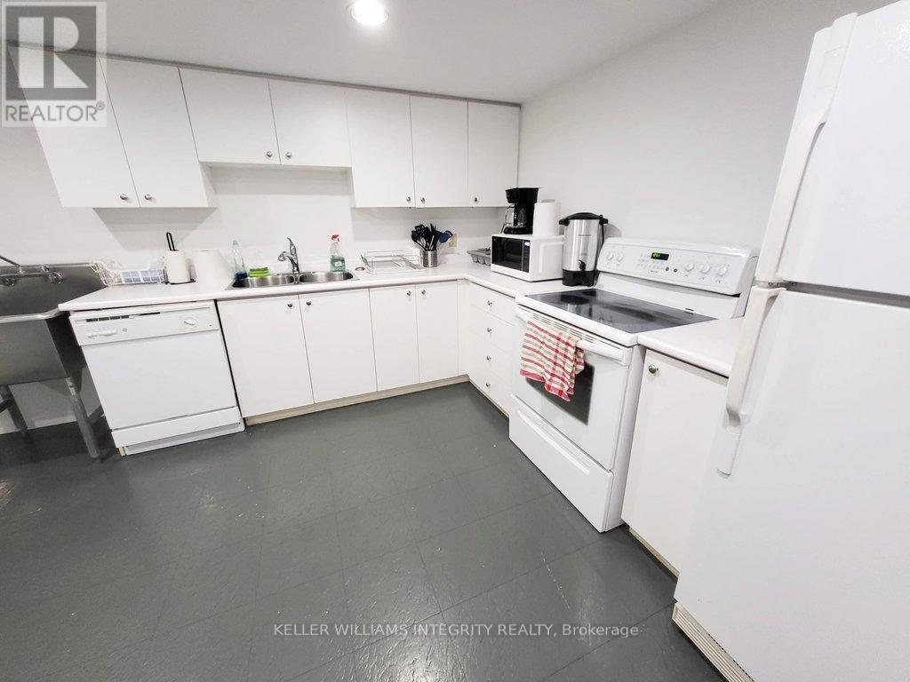 












2020 - 77 MAITLAND PLACE SE

,
Toronto (Cabbagetown-South St. James Town),




Ontario
M4Y2V6

