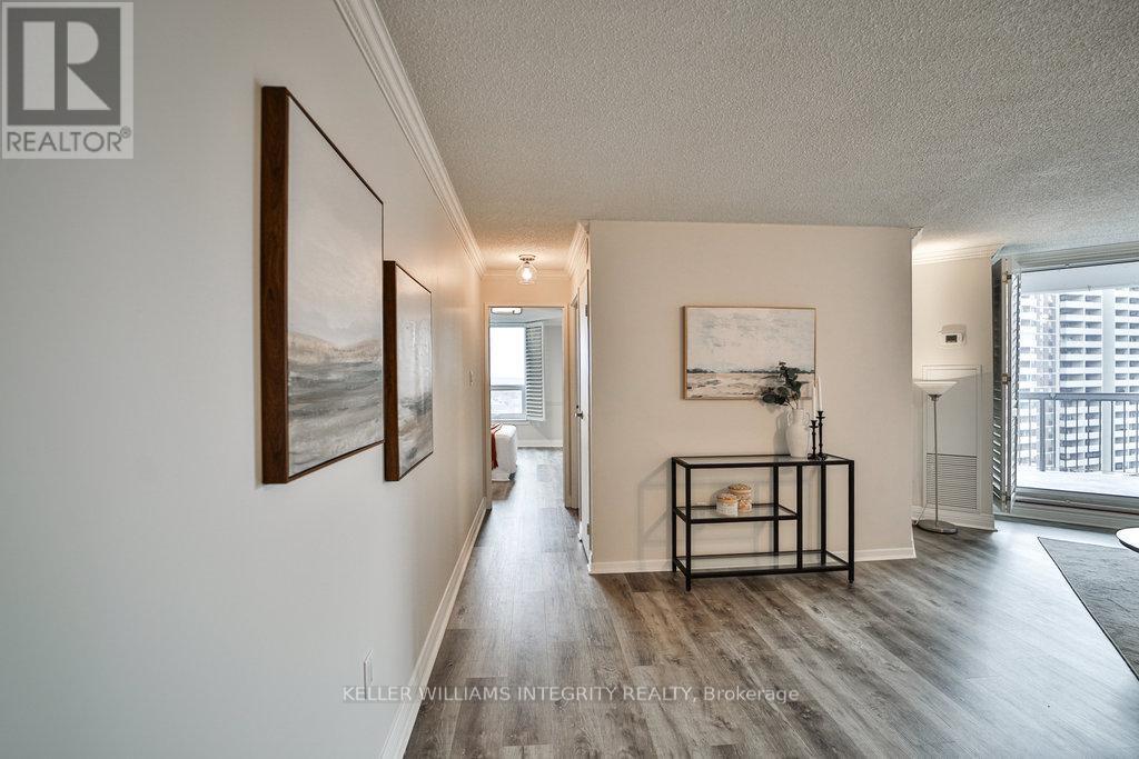 












2020 - 77 MAITLAND PLACE SE

,
Toronto (Cabbagetown-South St. James Town),




Ontario
M4Y2V6

