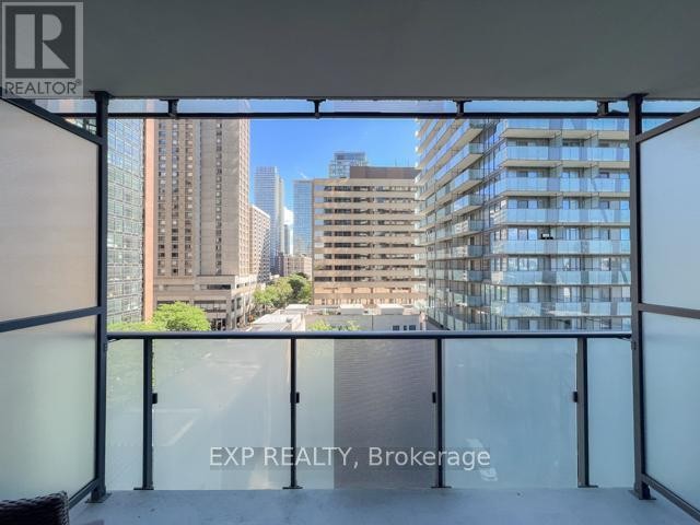 












610 - 65 ST. MARY STREET

,
Toronto (Bay Street Corridor),




Ontario
M5S0A6

