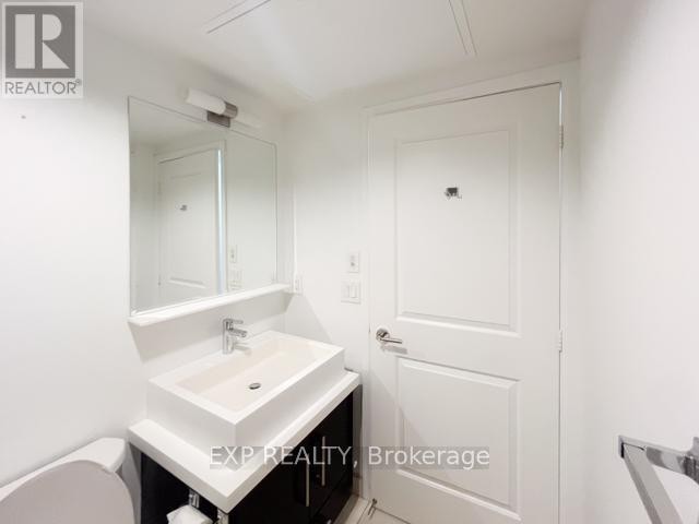 












610 - 65 ST. MARY STREET

,
Toronto (Bay Street Corridor),




Ontario
M5S0A6

