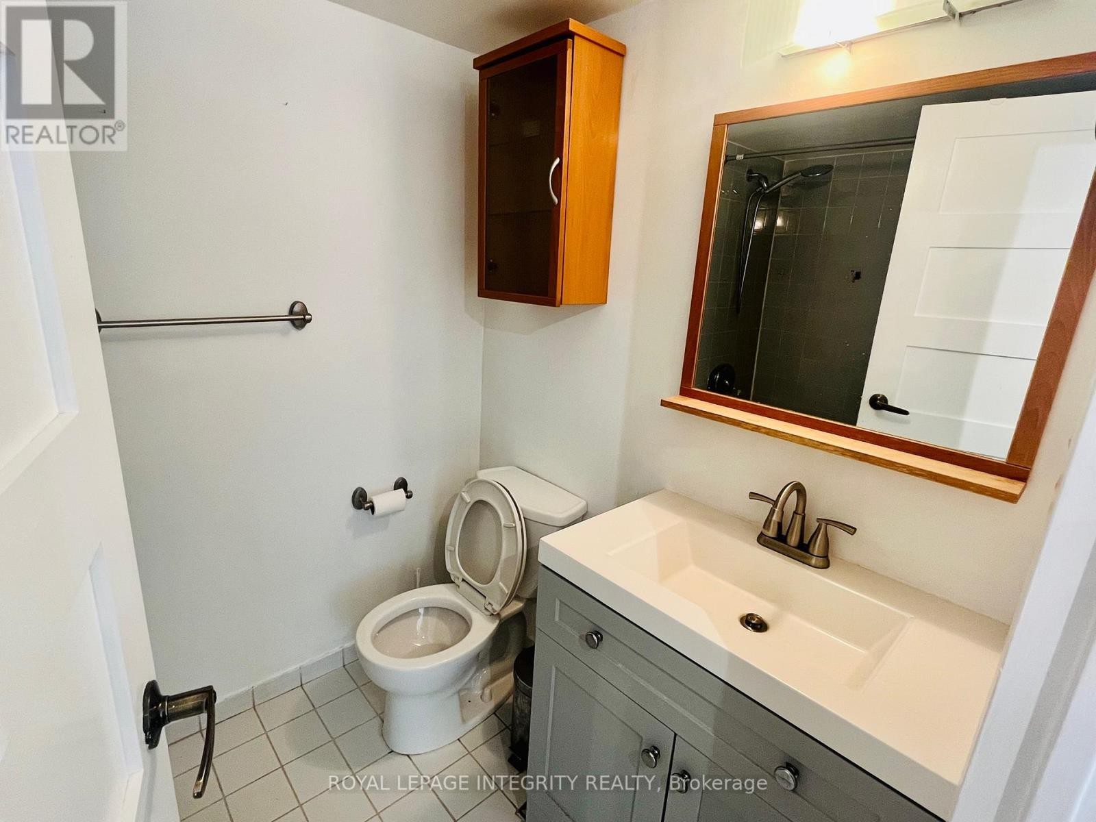 












406 - 1001 BAY STREET

,
Toronto (Bay Street Corridor),




Ontario
M5S3A6

