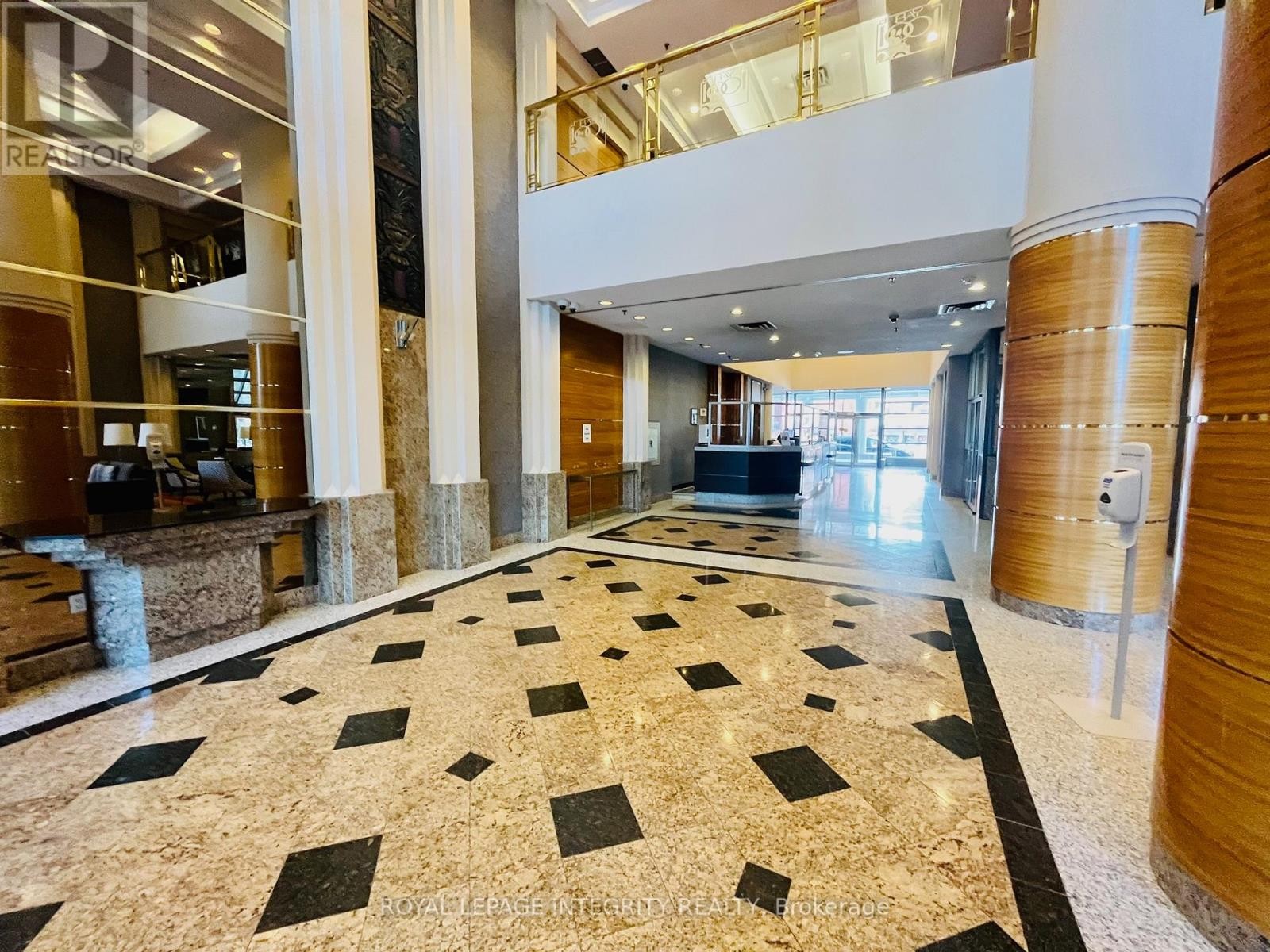 












406 - 1001 BAY STREET

,
Toronto (Bay Street Corridor),




Ontario
M5S3A6

