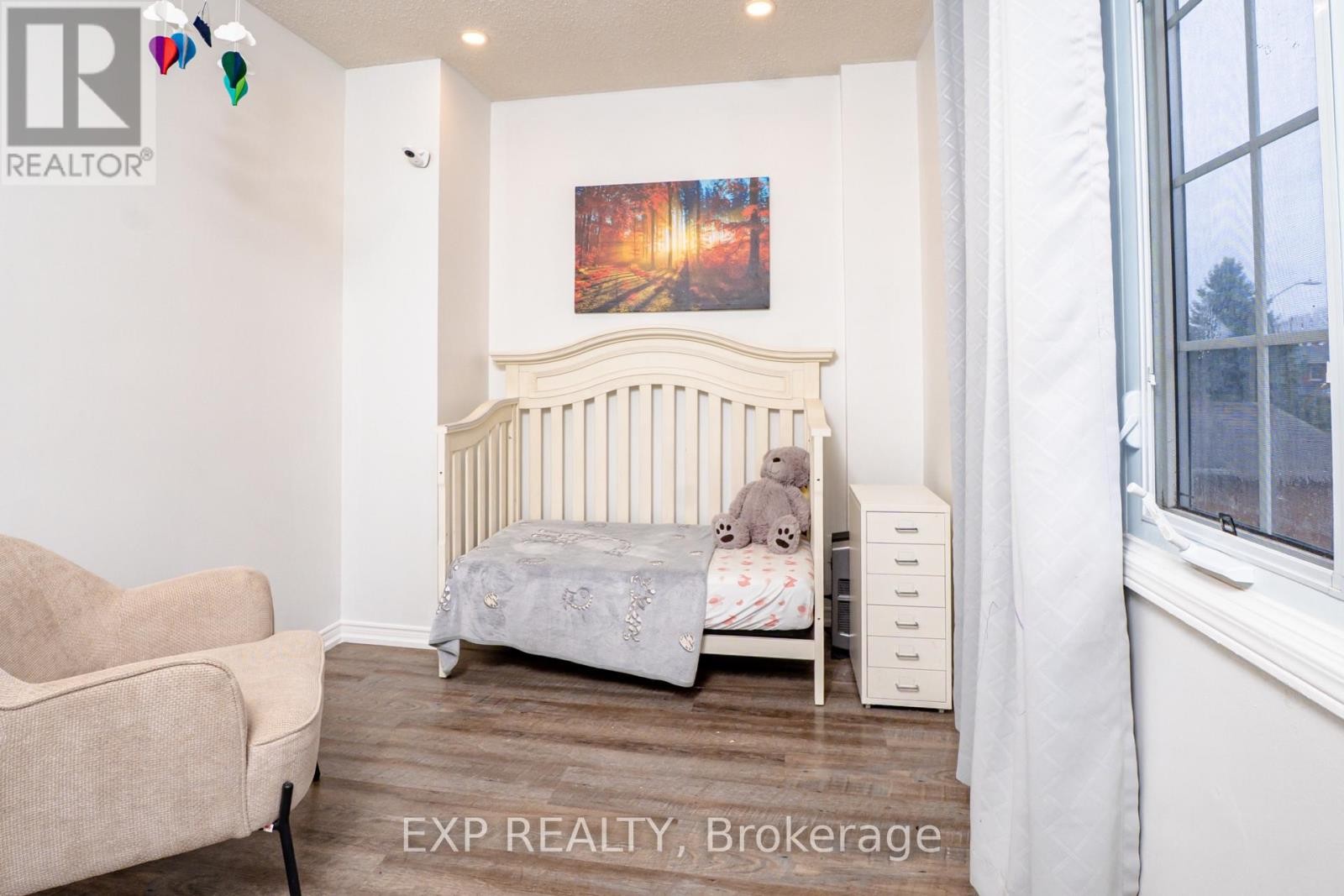 












5 RUTHERFORD DRIVE

,
Clarington (Newcastle),




Ontario
L1B1G7

