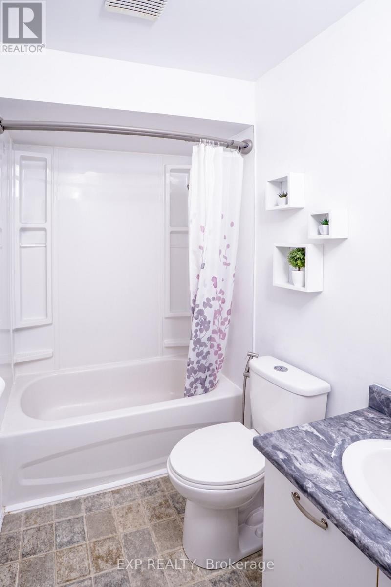 












5 RUTHERFORD DRIVE

,
Clarington (Newcastle),




Ontario
L1B1G7

