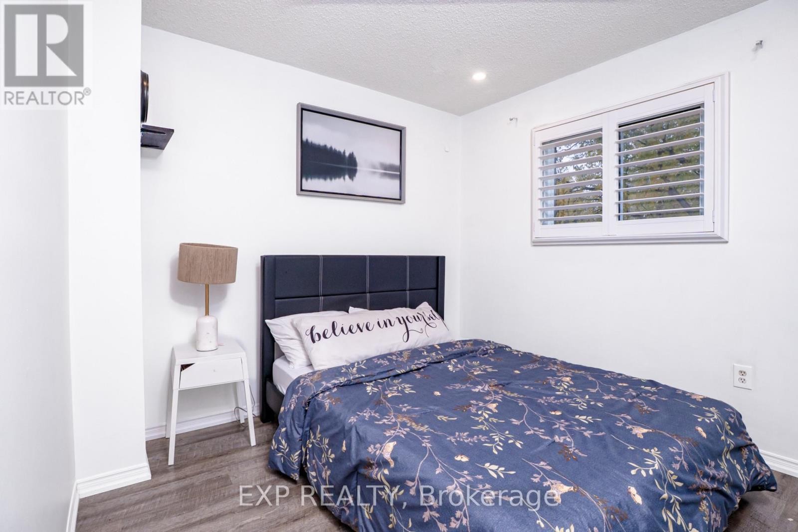 












5 RUTHERFORD DRIVE

,
Clarington (Newcastle),




Ontario
L1B1G7

